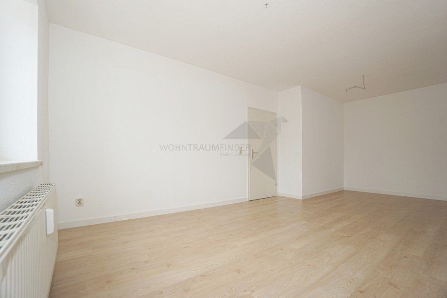 Wohnzimmer Etagenwohnung Burkhardtsdorf, Erzgebirgskreis