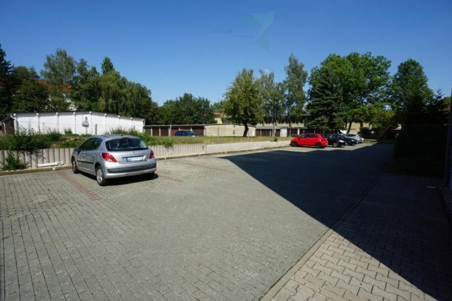 Stellpl�tze im Innenhof Etagenwohnung Zwickau