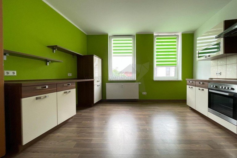 K�che mit EBK Zwickau Etagenwohnung Helle 3-Zimmer-Wohnung mit Kaminofen und moderner Einbauk�che
