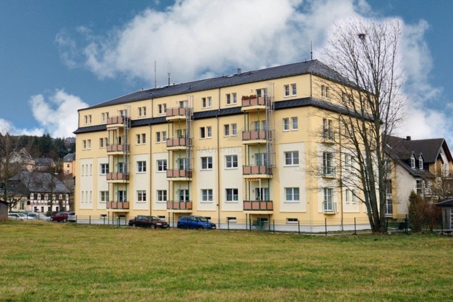 Objektansicht 1 Etagenwohnung Burkhardtsdorf, Erzgebirgskreis