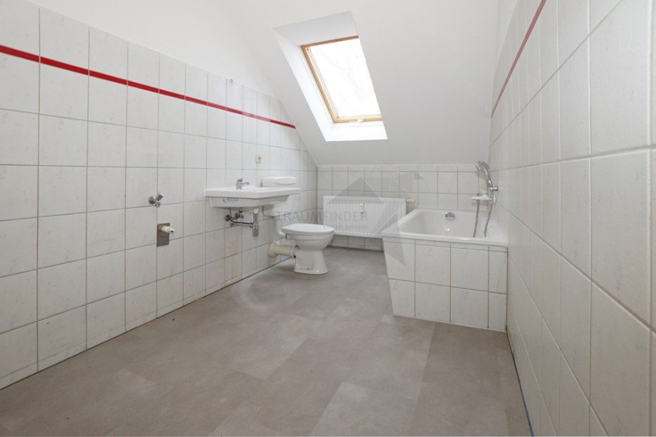 Badezimmer Dachgeschosswohnung Zwickau