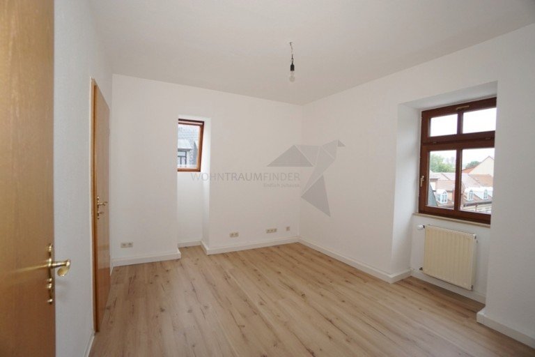Wohnzimmer Zwickau - Zwickau (Stadt) Dachgeschosswohnung Romantische kleine DG-Wohnung mit Balkon zu vermieten