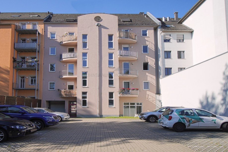 Objektansicht Hofseite Stellplatz Chemnitz