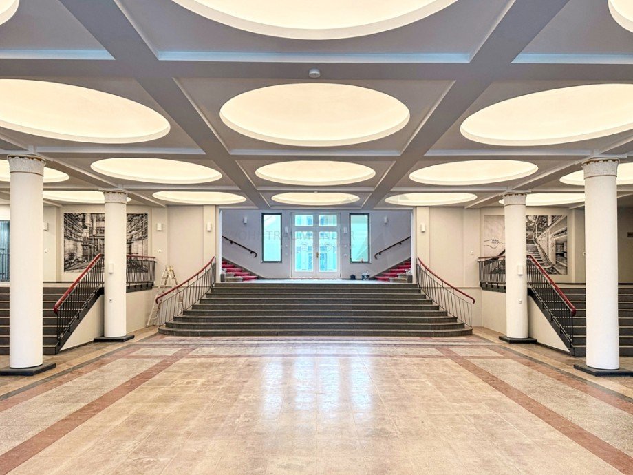 Foyer Haupteingang BT I Maisonettewohnung Chemnitz