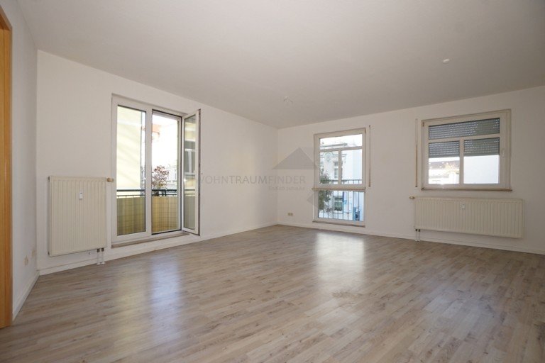 Wohnzimmer Zwickau Etagenwohnung Moderne 2-Raum-Wohnung mit Balkon, Aufzug & Au�enjalousien