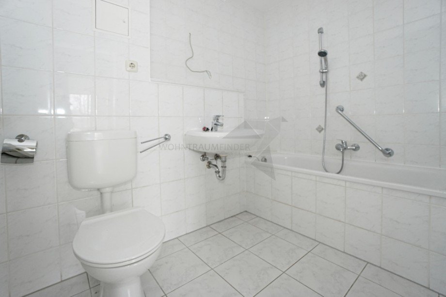 Bad Etagenwohnung Burkhardtsdorf, Erzgebirgskreis