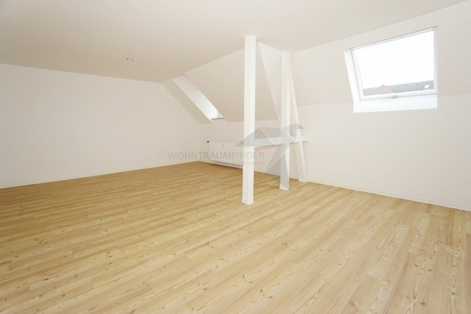 Wohnbereich III Dachgeschosswohnung Chemnitz / Ka�berg