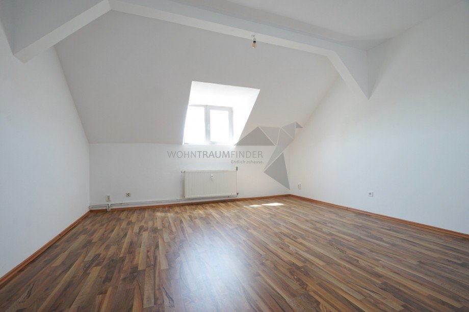 WE8 Wohnzimmer Mehrfamilienhaus Werdau