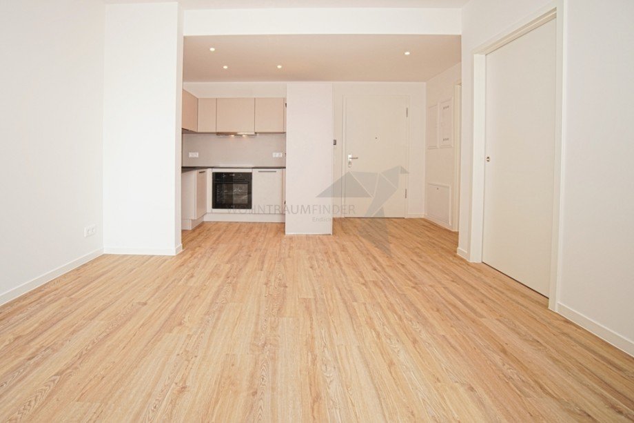 K�che und Eingangsbereich Erdgeschosswohnung Chemnitz