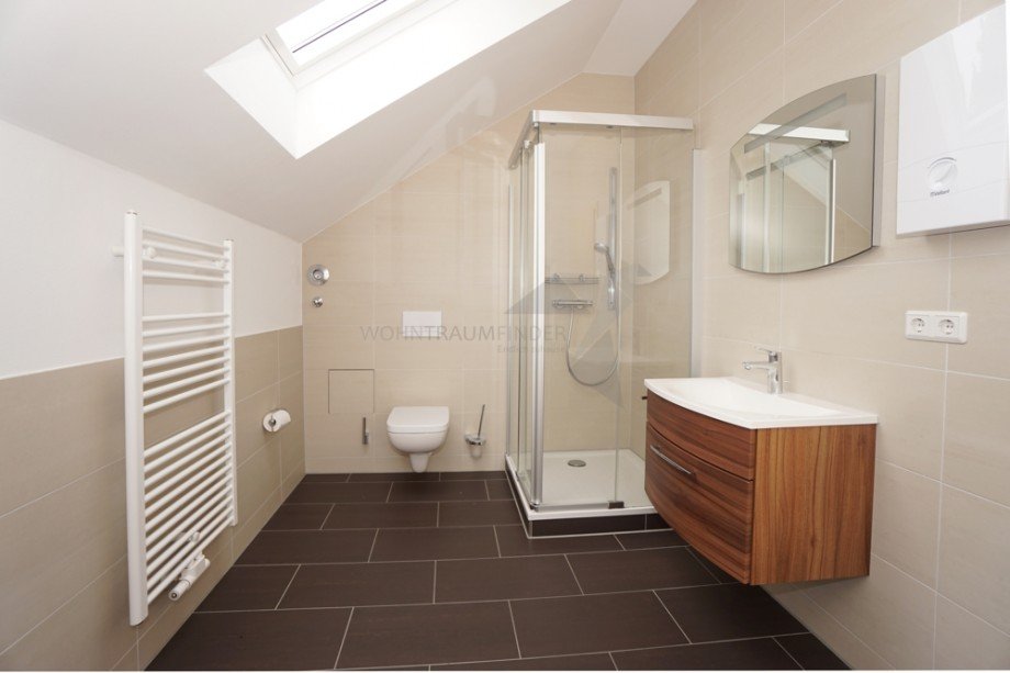 Tageslichtbad mit Dusche Dachgeschosswohnung Chemnitz - Gl�sa, Gl�sa-Draisdorf