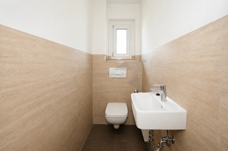 separates WC Etagenwohnung Chemnitz