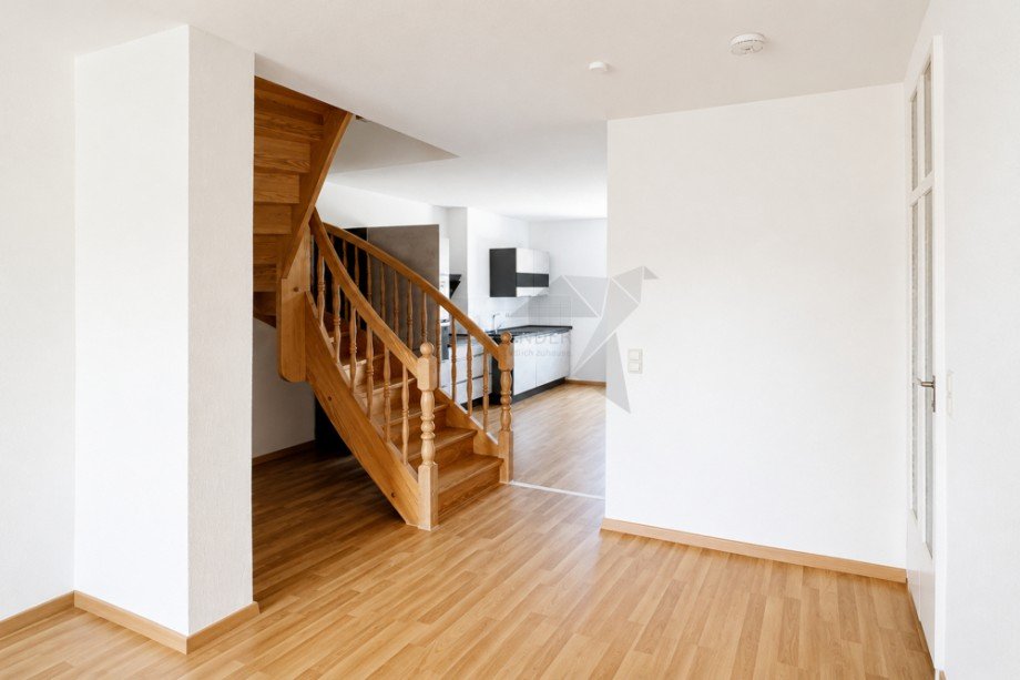 Detail Treppe, Flur, K�che Maisonettewohnung Chemnitz