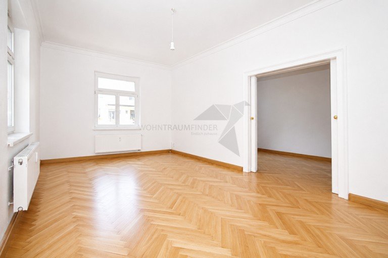 Startbild Chemnitz - Kappel, Chemnitz Erdgeschosswohnung Wundersch�ne, sanierte 3 Raum Altbau-Wohnung mit Balkon, Echtholzparket und gro�em Hausgarten