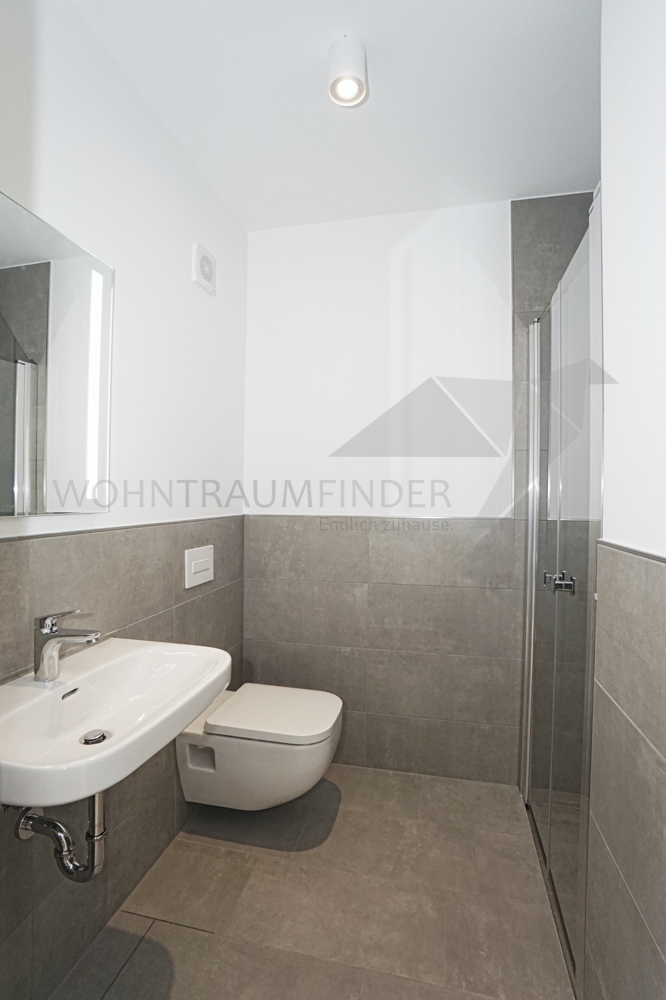 G�ste-Bad mit Dusche Doppelhaush�lfte Chemnitz