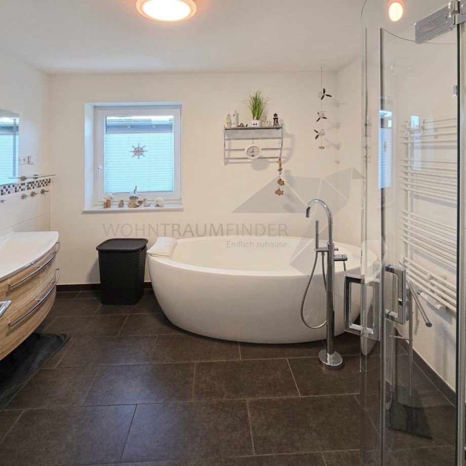 Bad EG Einfamilienhaus Limbach-Oberfrohna