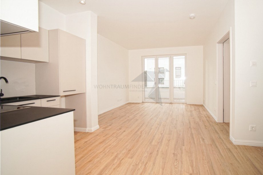 Muster Wohn-Koch-Essbereich mit Balkonzugang Etagenwohnung Chemnitz