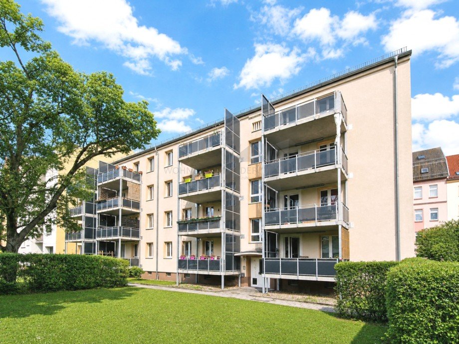 Ansicht Hofseite mit XL Balkon Etagenwohnung Chemnitz