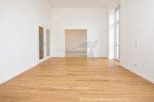Hauptbild Exklusive 4-Raum-Wohnung mit XXL Balkon und zwei B�dern im Kulturpalast Rabenstein