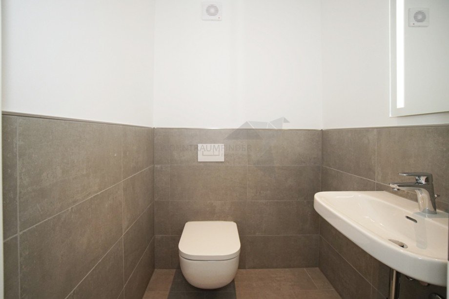 separates WC im OG Doppelhaush�lfte Chemnitz