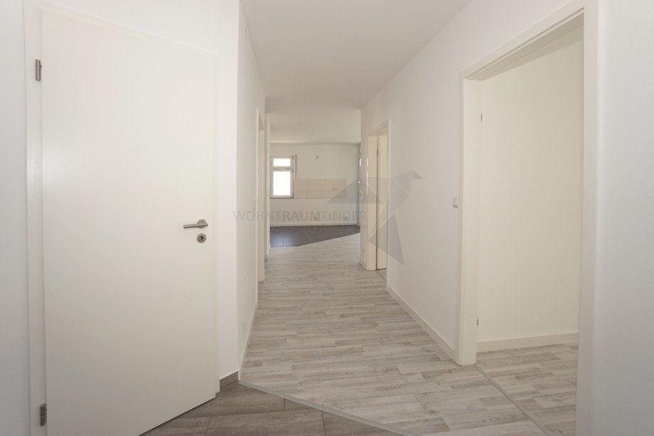 Flur-Eingangsbereich Etagenwohnung Chemnitz / Lutherviertel