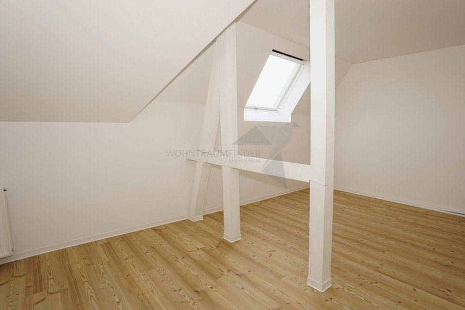 Detail Wohnbereich Dachgeschosswohnung Chemnitz / Ka�berg