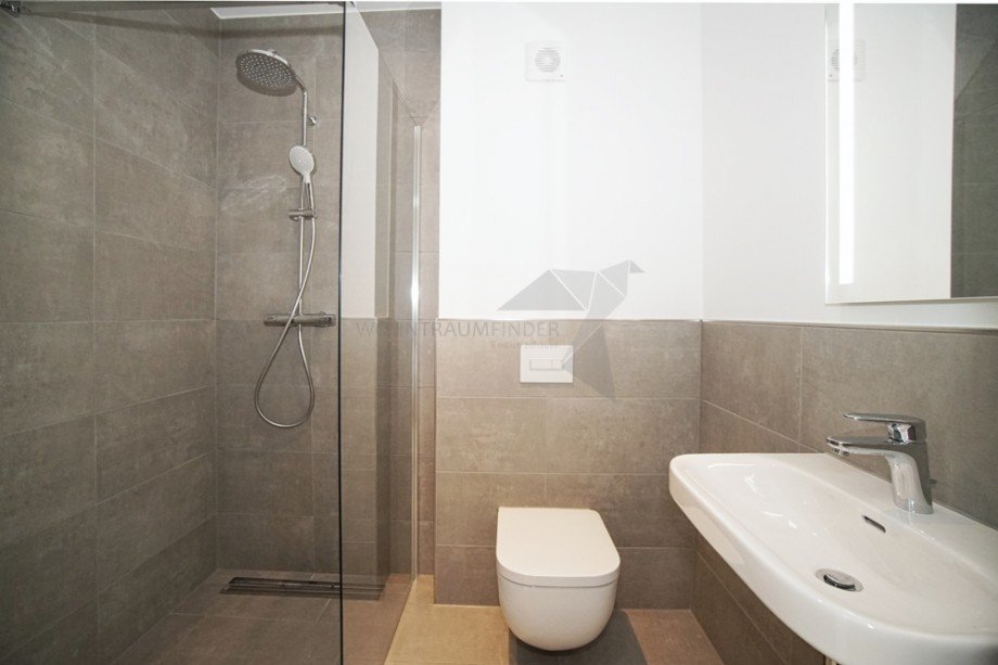 G�ste-Bad mit Dusche Doppelhaush�lfte Chemnitz