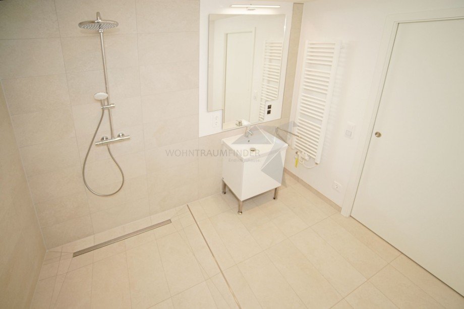 Bad Erdgeschosswohnung Chemnitz