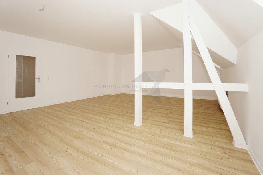 Wohnbereich II Dachgeschosswohnung Chemnitz / Ka�berg