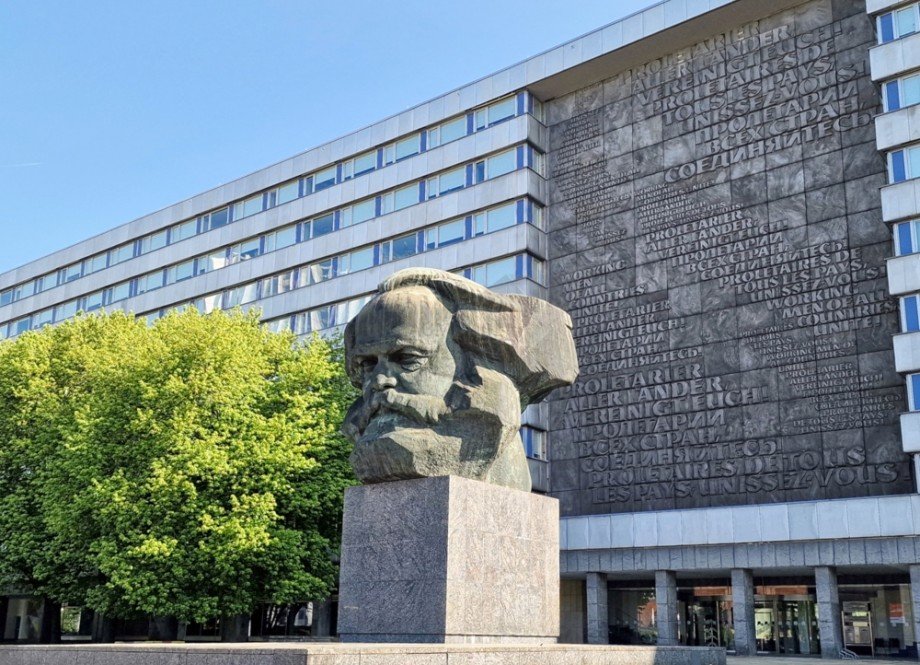 Chemnitz - Karl-Marx-Monument Etagenwohnung Chemnitz / Hilbersdorf