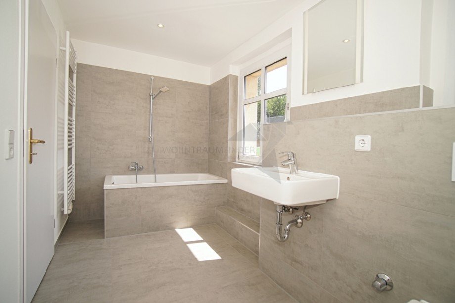 Tageslicht Bad I Etagenwohnung Chemnitz