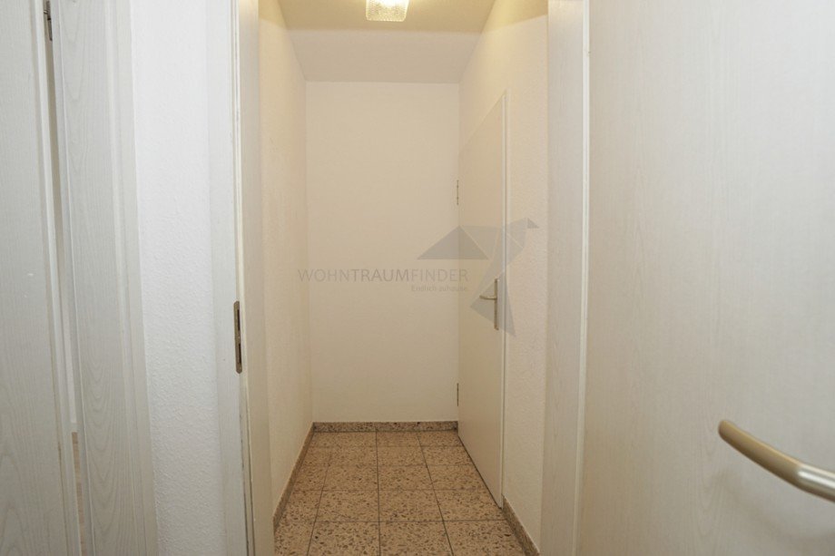 Eingangsbereich Etagenwohnung Burkhardtsdorf, Erzgebirgskreis